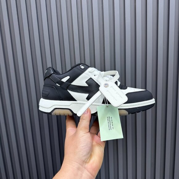 Off-White Sneakers - Picture 7 of 9